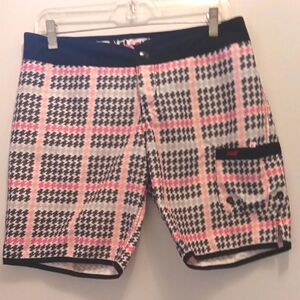 REEF  WOMENS SURF BEACH SHORTS - BlACK WHITE PINK